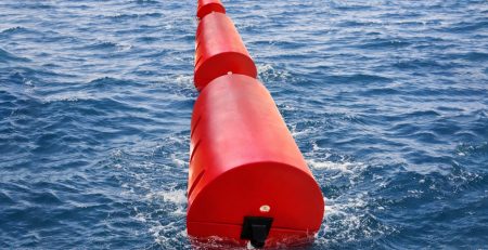 couverture de l'article Barrière flottante : Votre guide complet pour la protection aquatique